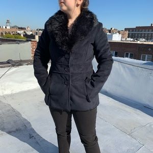 Static Black Jacket with Faux Fur Collar size SM